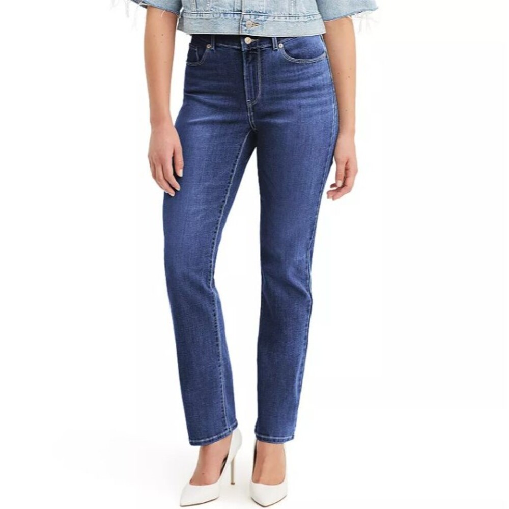 NWT Levis Jeans Classic Straight Women‎ 28/6 Blue Denim Normcore Casual School